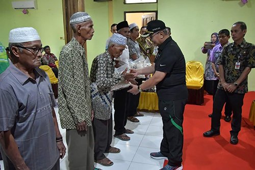 Ratusan Petani Gagal Tanam Di Kalumpang HSS Diberi Bantuan Kalimantan