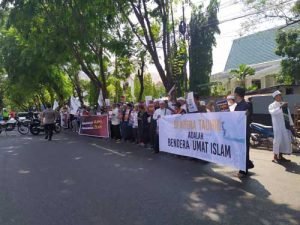 Aksi Damai Bela Ulama Diisi Dakwah 24 Aksi Damai Bela Ulama Diisi Dakwah