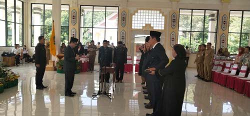 Bupati Lantik Lima Pejabat Tinggi Pratama 1 19 Katingan Lantik pejabat