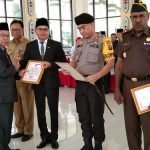 19 Katingan1 Bupati serahkan Dipa