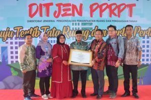 Banjar Raih Penghargaan Tata Ruang Wilayah Timur 18 Banjar Raih Penghargaan Tata Ruang Wilayah Timur