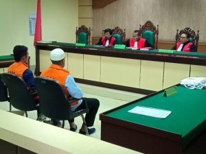 Bangunan Pasar Sukarame, Betonnya Bercampur Sampah