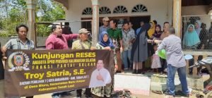 Serap Aspirasi Warga di Tiga Desa Batu Ampar 11 Serap Aspirasi Warga di Tiga Desa Batu Ampar