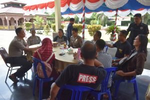 Kapolres Balangan Gelar Silaturahmi Dengan Wartawan 8 Kapolres Balangan Gelar Silaturahmi Dengan Wartawan