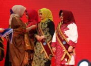 Bunda PAUD Kotabaru Raih Penghargaan Nasional 17 Bunda PAUD Kotabaru Raih Penghargaan Nasional
