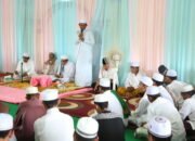 Bupati Hadiri Peringatan Maulid di Desa Batu Tungku 25 Bupati Hadiri Peringatan Maulid di Desa Batu Tungku
