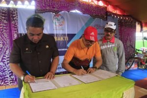 Nadjmi Serahkan 3 Lahan ke Kementerian Agama 13 Nadjmi Serahkan 3 Lahan ke Kementerian Agama