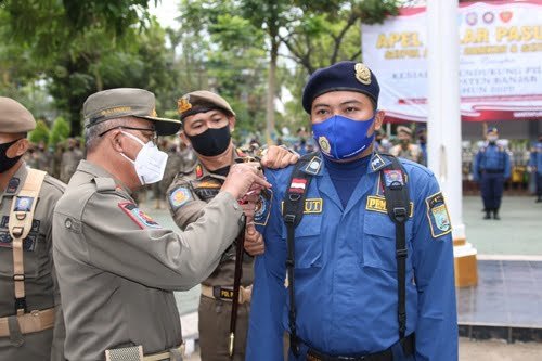 Apel Gelar Pasukan Siap Amankan Pilkada 1 Hal 16 4 Klm Martapura Apel