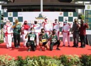 Walikota Ibnu Sina dan Istrinya Hj Siti Wasilah Bersama Masyarakat Rayakan Haornas  dengan Senam Pagi Bersama