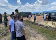 Pasien Covid-19 Klaster Perusahaaan Perkebunan Dikirim Tim Gugus Tugas Batola ke Karantina di Banjarbaru 31 Pasien Covid-19 Klaster Perusahaaan Perkebunan Dikirim Tim Gugus Tugas Batola ke Karantina di Banjarbaru