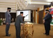 Bupati HSS Lantik 5 Pejabat Pimpinan Tinggi Pratama