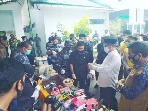 Kejaksaan Negeri Kotabaru Musnahkan Barang Bukti 9 Kejaksaan Negeri Kotabaru Musnahkan Barang Bukti