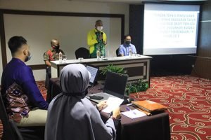 Bupati HST Buka Bimtek PRBABLUD RSUD H Damanhuri Tahun 2021