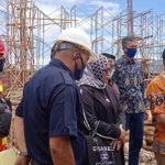 Hal 10 4 Klm Komisi III meninjau pembangunan jembatan gantung