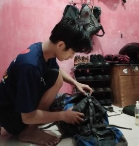 Kisah Bara, Pencetus Laundry Alat Outdoor Pertama di Banjarmasin