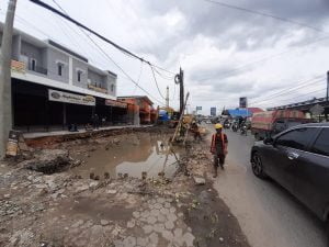 Utilitas Belum Dipindah, Pelebaran Jalan Masjid Jami Terganggu