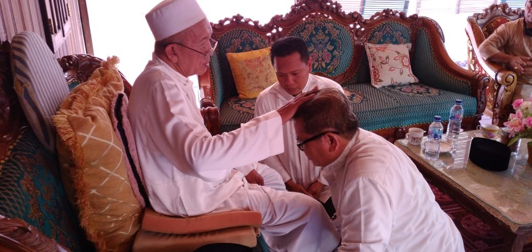 Sowan ke Guru Danau, Paslon ANIS Dapat Doa Dikabulkan Hajat 1 WhatsApp Image 2020 10 13 at 23.25.20