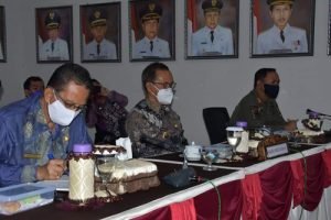 Sekda HSS Ikuti Rapat Antisipasi Covid-19 di Libur Panjang Oktober