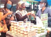 Mama Nabil, Si Penjual Kue Basah yang Bertahan di Tengah Pandemi