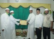 Pemko Banjarbaru Serahkan Hibah Fasum