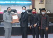 H Hermansyah Serahkan Raperda APBD 2021