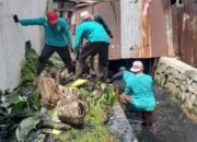 Sikapi Keluhan Warga, Pasukan Turbo Terjun Bersihkan Drainase Gang Bandaneira