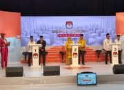 Sengitnya Debat Perdana Pilkada Tanbu, Tiga Kandidat Saling Adu Gagasan