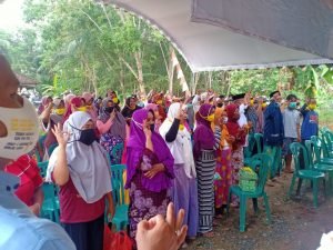 Ciutkan Musuh, Warga Kusan Hulu Deklarasi Kemenangan ZR