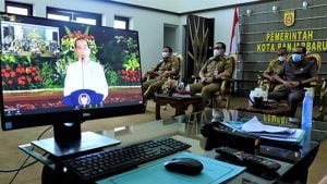 Walikota Aditya Mufti Ariffin Ikuti Arahan Presiden RI