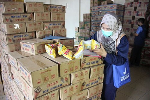 Pastikan Jajanan Aman, BPOM HSU Lakukan Pengawasan Makanan 1 hal 2 HSU 4 klm 3