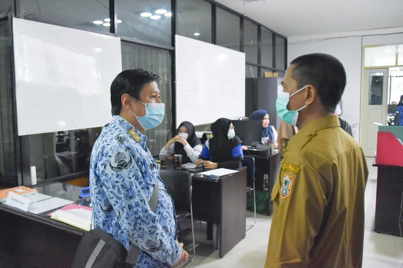 Tim Gabungan Sidak Kehadiran ASN DPRD Kalsel 1 IMG 20210517 WA0039