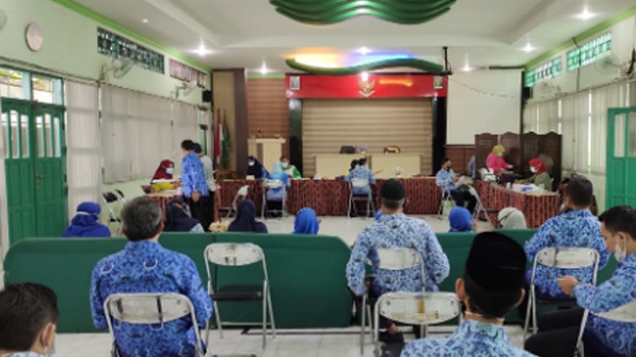 Kemenag Banjarmasin Laksanakan Vaksin Tahap Dua 1 IMG 20210517 WA0071