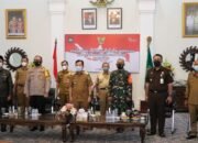 Bupati Tapin Ikuti Arahan Presiden RI Penanganan Covid 19 Paska Lebaran