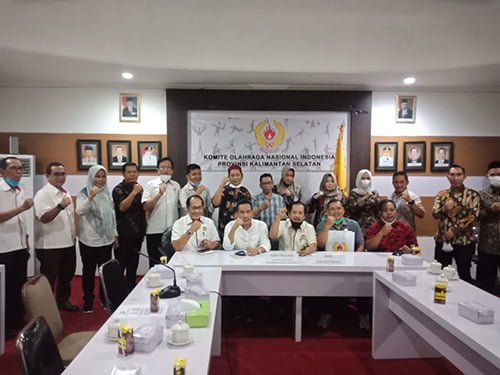 DPRD Kotabaru audiensi ke KONI Kalsel 1 13 dprd kotabaru jpg