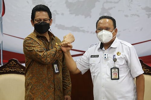 15 Kalteng HL Plt Sekda Prov Kalteng H Nuryakin saat menggelar silaturrahmi