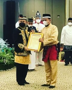 Putra Kotabaru Dapatkan Penghargaan Astaprana Dari Kesultanan Banjar