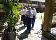 Kasus Covid-19 Melonjak. Rencana PTM Tetap Berjalan