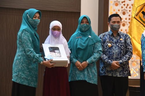 Banjarmasin Peringati HAN 2021, Walikota Himbau Agar Anak Tumbuh Berkembang Dengan Pengawasan Orang Tua 1 Hal 9 Kontrak satu