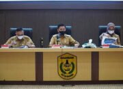 Rakor Evaluasi SP4N LAPOR<br>Walikota Tegaskan Laporan Masyarakat Wajib Ditindaklanjuti 10 Rakor Evaluasi SP4N LAPORWalikota Tegaskan Laporan Masyarakat Wajib Ditindaklanjuti