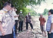Ditinjau Jalan Rusak di Banua Lawas 27 Ditinjau Jalan Rusak di Banua Lawas