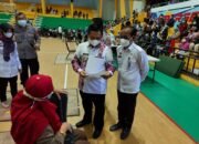Wali Kota Disemprot Lansia Gegara Sulitnya Bervaksin 31 Wali Kota Disemprot Lansia Gegara Sulitnya Bervaksin