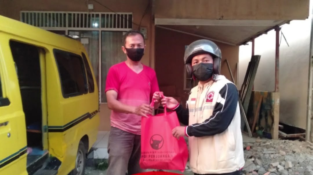BAGUNA Kalsel Distribusikan 500 Paket Isoman 1 IMG 20210813 WA0058