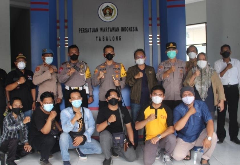 Jalin Silaturrahmi, Kapolres Kunjungi PWI Tabalong 1 IMG 20210813 WA0064