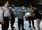 Beri Semangat Petugas Dengan Kopi Gratis 8 Beri Semangat Petugas Dengan Kopi Gratis