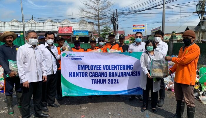 Employee Volunteering, BPJAMSOSTEK Banjarmasin Salurkan Bantuan untuk Petugas Kebersihan