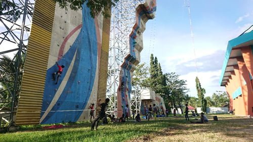 hal 12 HSS 1 3 klm 22