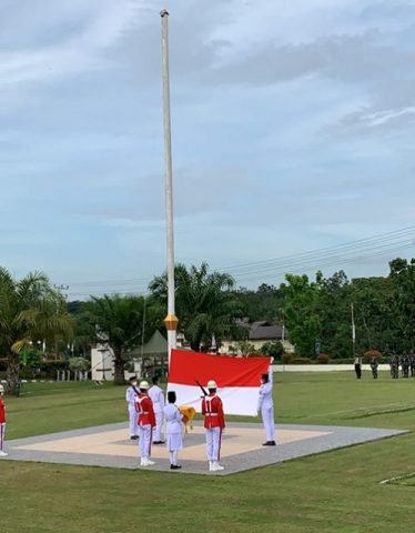 Bupati Balangan Irup Upacara Peringatan HUT RI ke-76 2 hal 2 Bal 2 3 klm 1 scaled