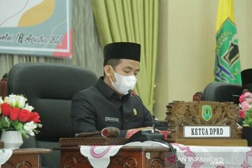 Dewan HSU Gelar Rapat Perubahan KUA PPAS 2 hal 2 HSU 2 3 klm 1