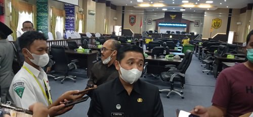 Hal 10 1 KLm Walikota H Ibnu Sina