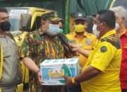 Keluarga Besar Partai Golkar Kalsel Peduli Bencana Banjir di Kalteng 8 Keluarga Besar Partai Golkar Kalsel Peduli Bencana Banjir di Kalteng
